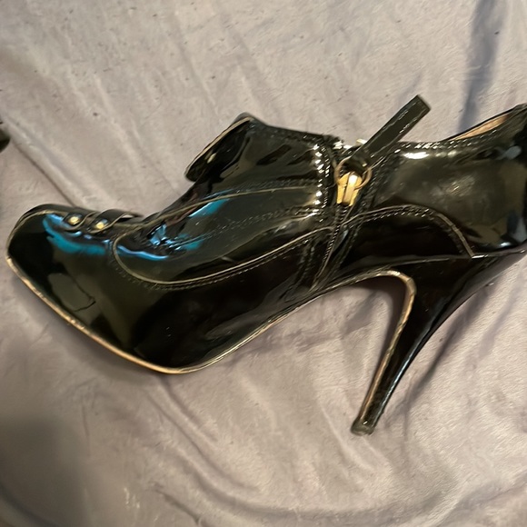 Rod and Riley heels - Picture 2 of 2